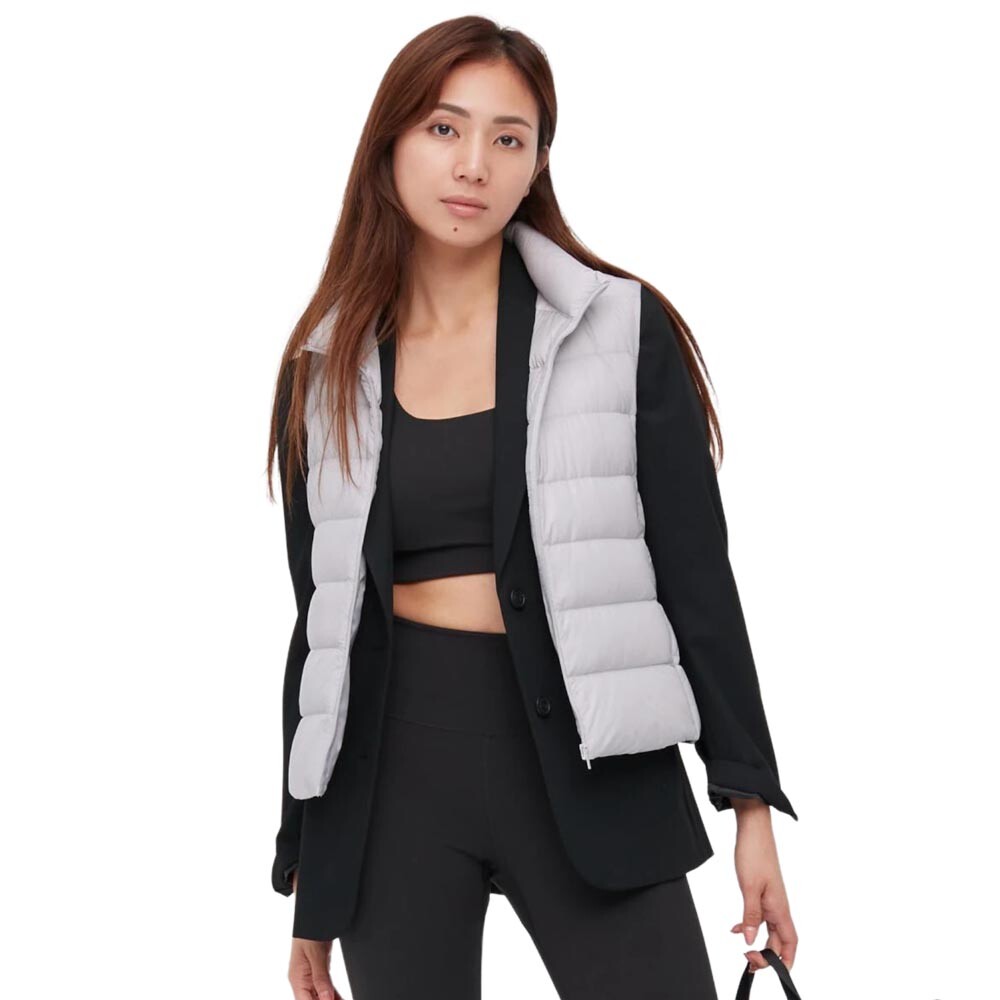 

Утепленный жилет Uniqlo Ultra Light, светло-серый