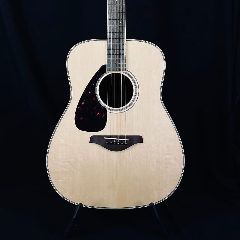 

FG820L Леворукий дредноут Yamaha FG820L Lefty Dreadnought