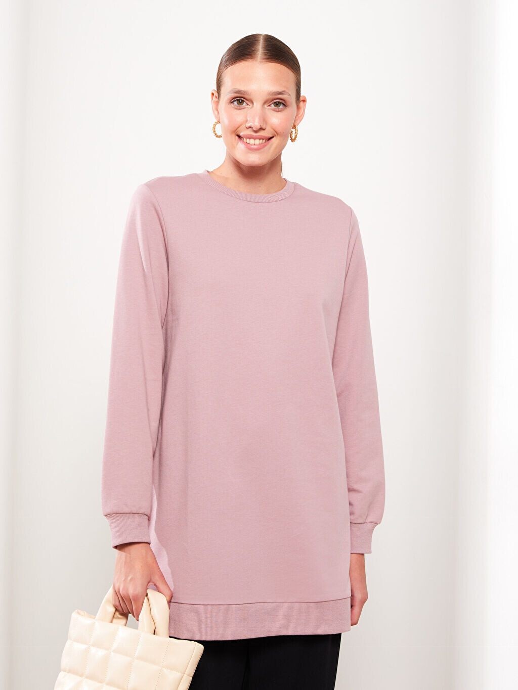 

Женская туника прямого кроя с круглым вырезом и длинными рукавами LCW Modest