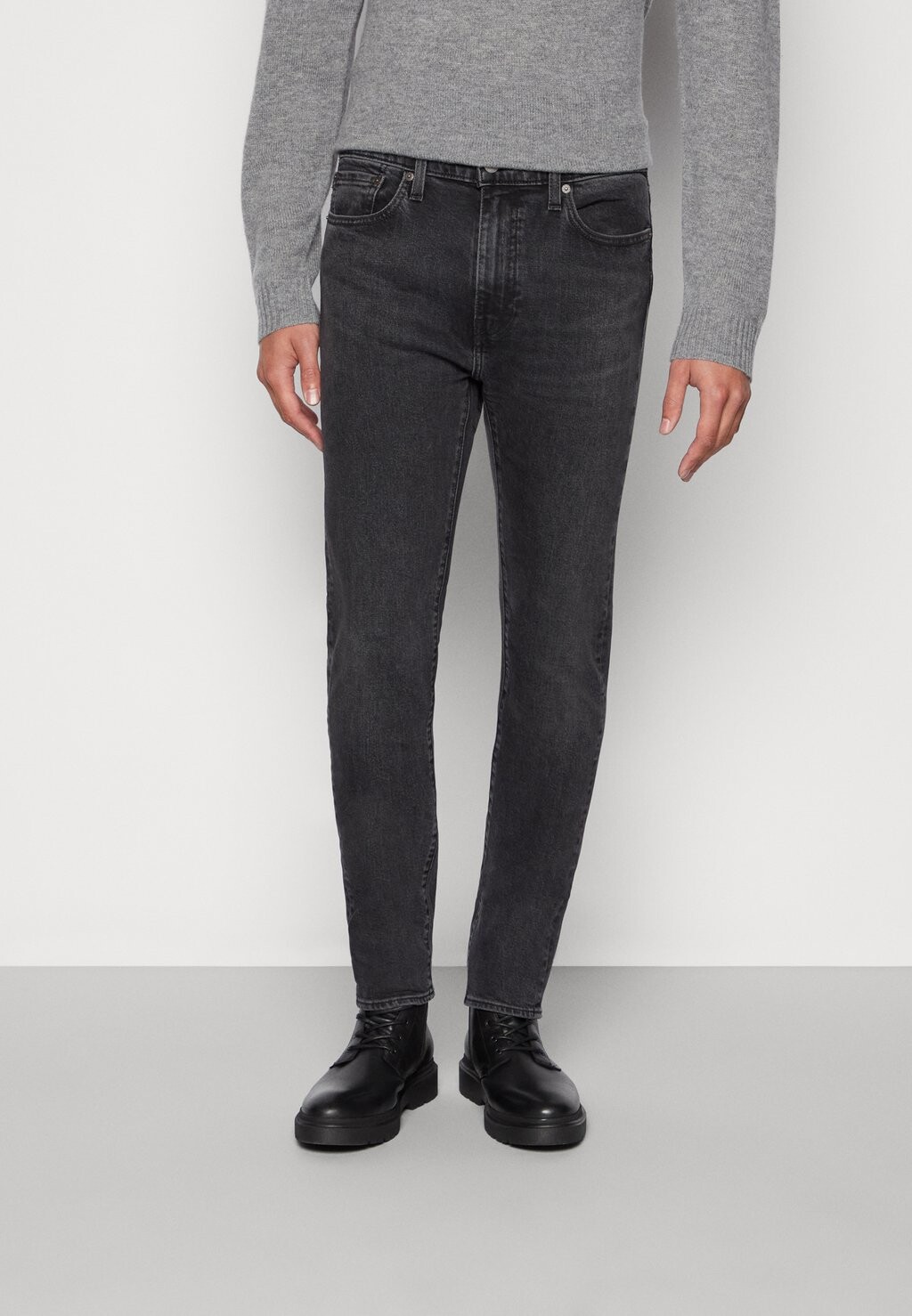 

Джинсы скинни Levi's Skinny-Farkut, кинетограф