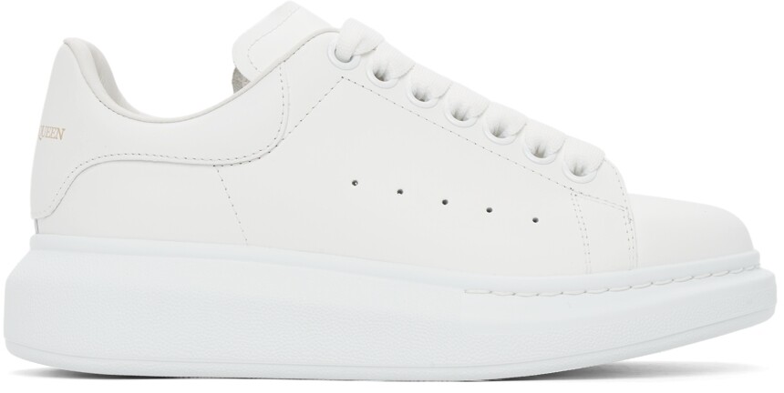 

Белые массивные кеды Alexander McQueen