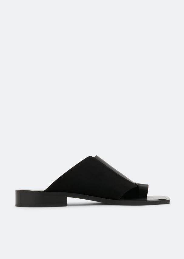 цена Сандалии BUANNE Apu sandals, черный