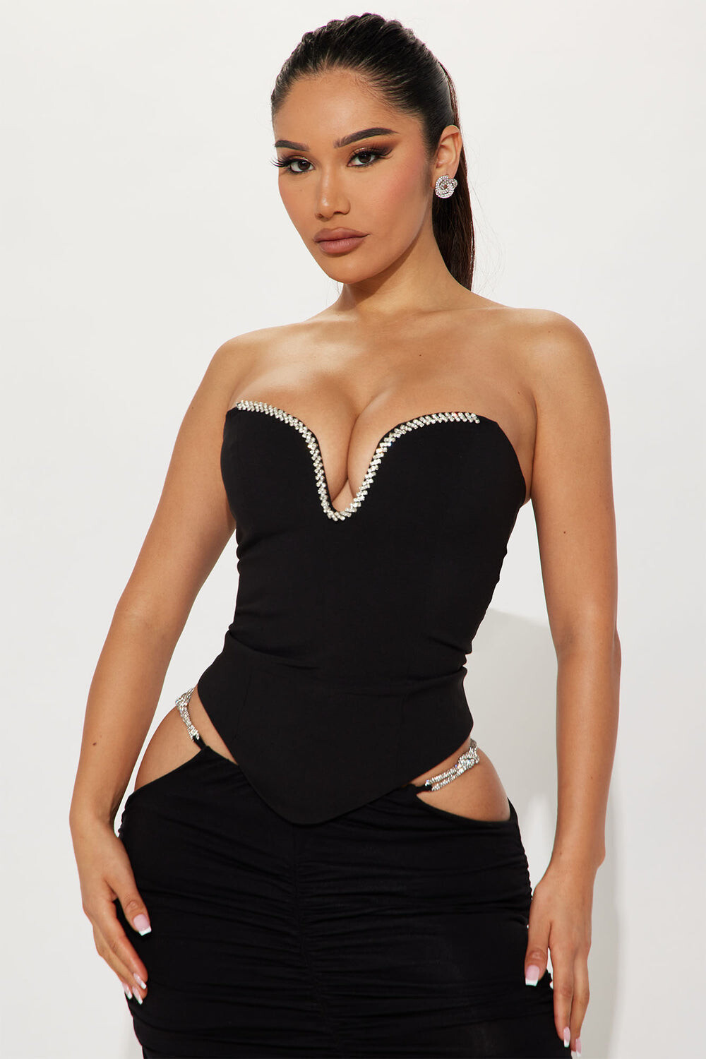 

Топ Fashion Nova GW22X8042, черный