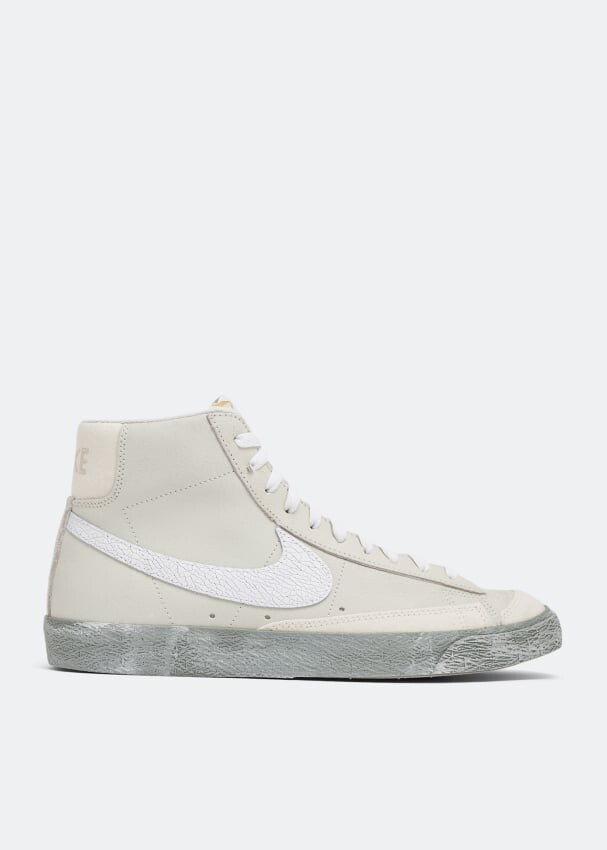 

Кроссовки NIKE Blazer Mid ’77 EMB sneakers, белый