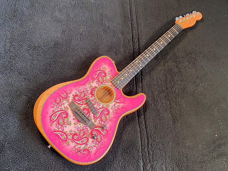 

Fender American Acoustasonic Telecaster 2021 Pink Paisley #US221405A (4 фунта 13,3 унции)