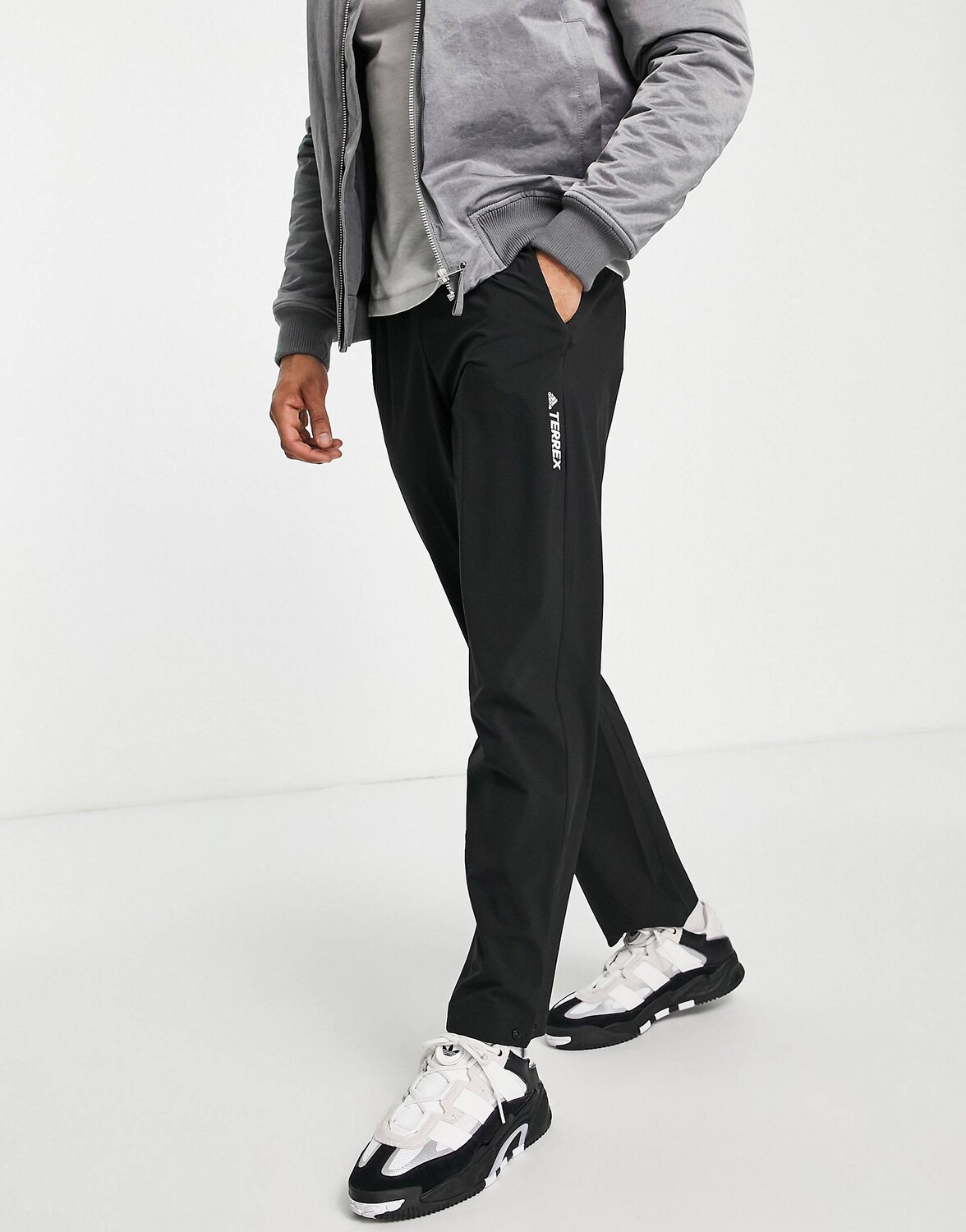 

Черные брюки adidas Terrex Lifeflex, Черный