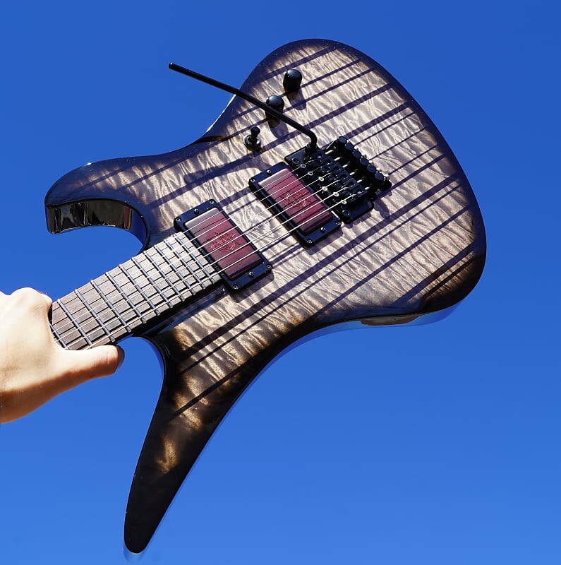 

Schecter USA CUSTOM SHOP Synyster Gates Signature-FR QM Trans Black Burst с полосками (с автографом)