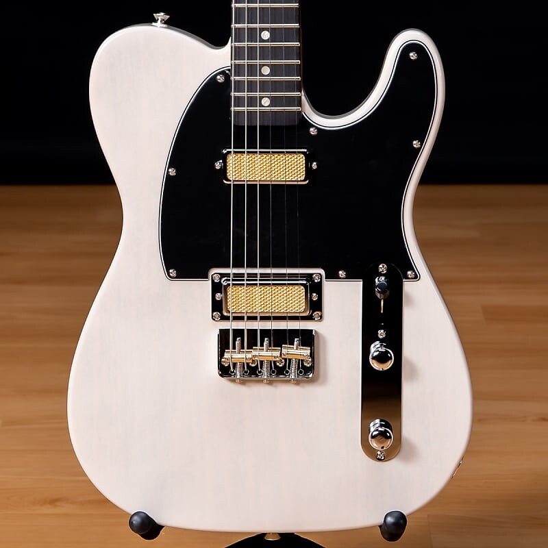 

Телекастер Fender Gold Foil - белый блондин SN MX22278953 Gold Foil Telecaster