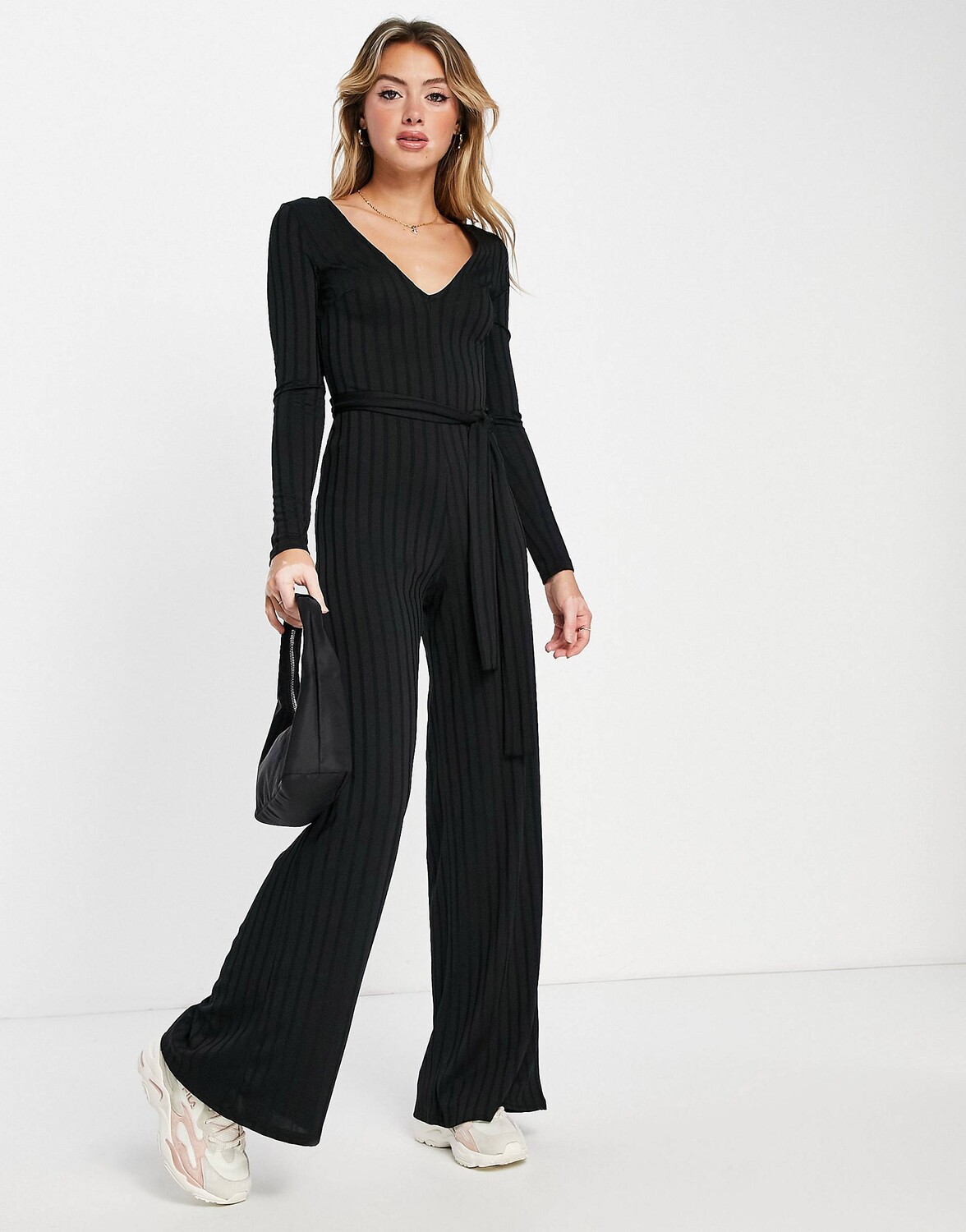 

Черный комбинезон с широкими штанинами в рубчик ASOS DESIGN