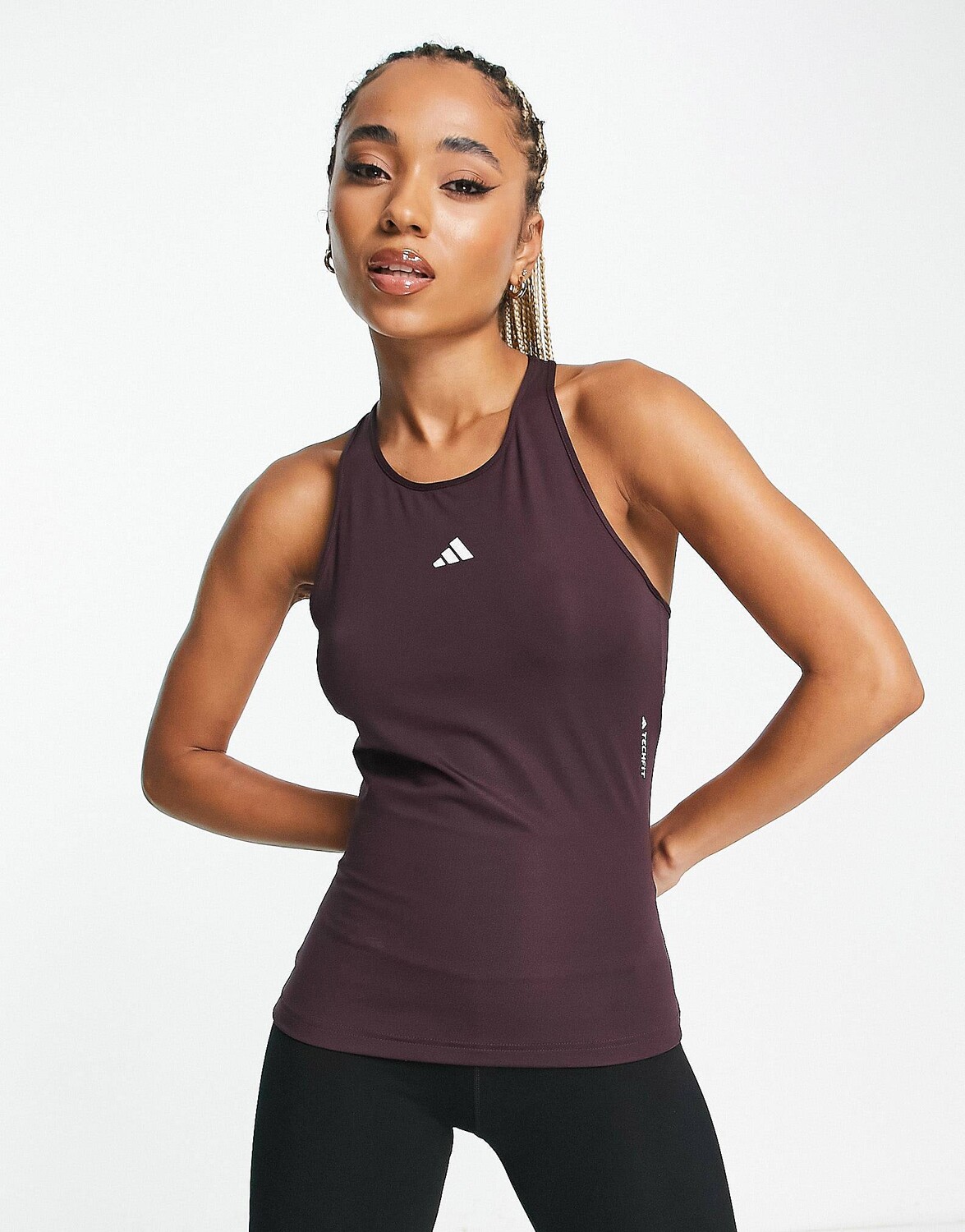 

Бордовый спортивный жилет со спиной adidas Training Hyperglam, Красный