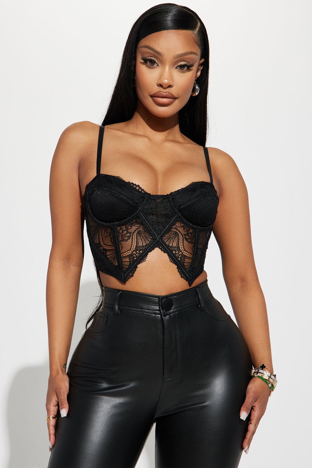 

Топ Fashion Nova TC28340, черный