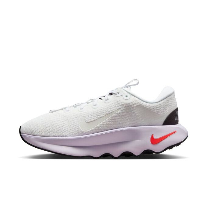 

Кроссовки Motiva Nike, мультиколор