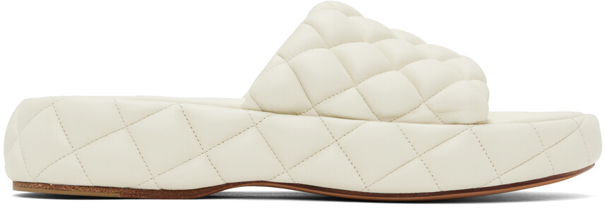 

Белые стеганые сандалии Bottega Veneta