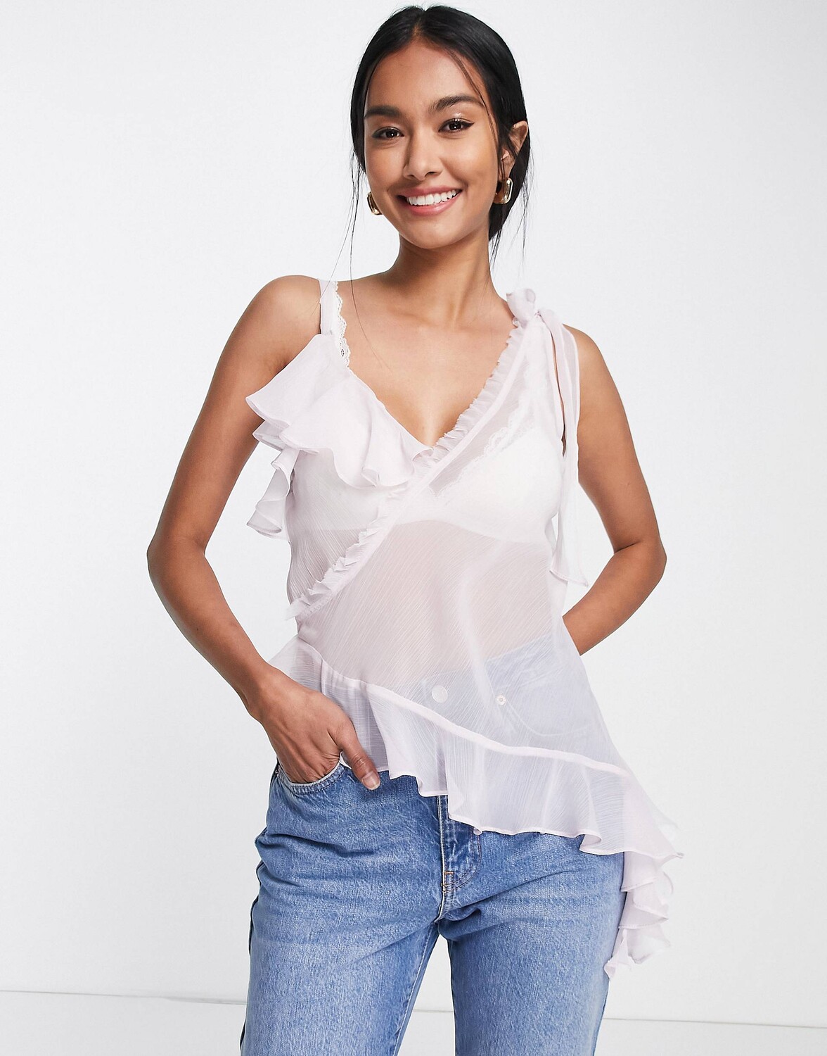 

Прозрачная серо-сиреневая косая майка с асимметричными рюшами ASOS DESIGN