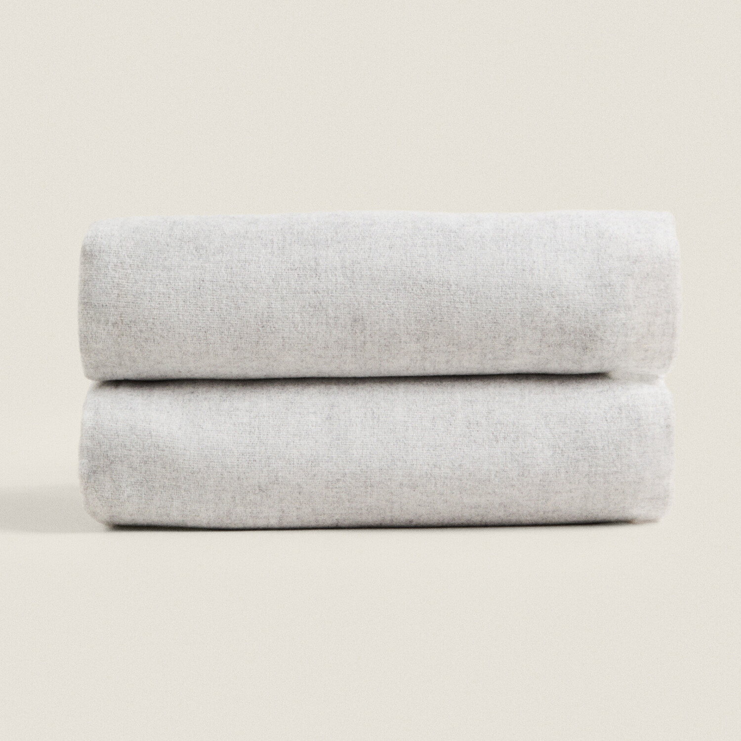 плед zara home check soft touch коричневый мультиколор Плед Zara Home Soft-touch, серый