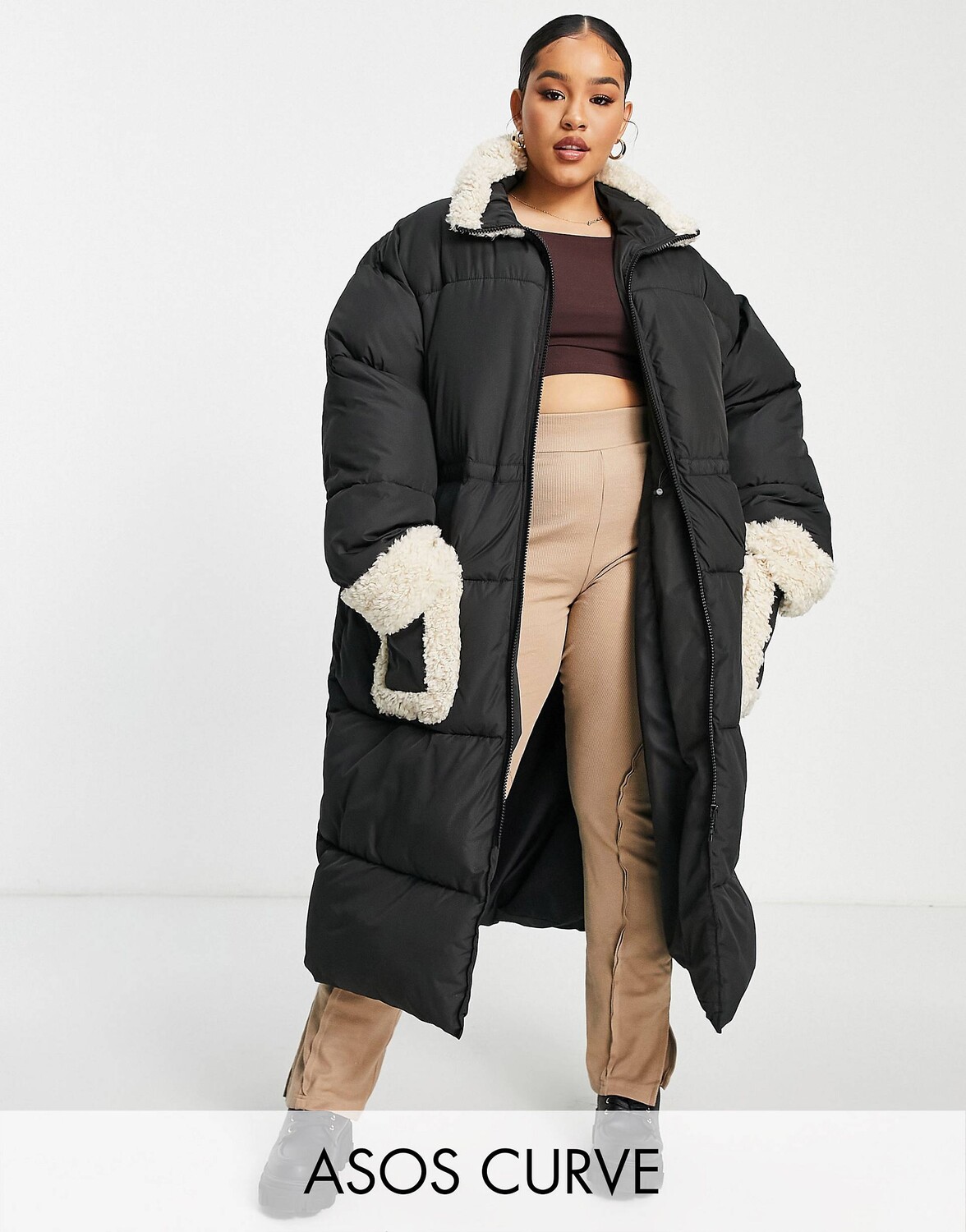 

Пуховик миди длины миди с отделкой из овчины ASOS DESIGN Curve, Серый
