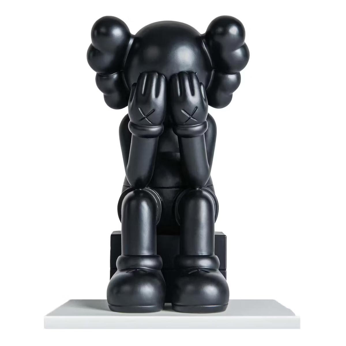 Фигурка Kaws Passing Through Bronze (Edition of 250 + 50 AP, with Signed  COA), черный – заказать по выгодной цене из-за рубежа в «CDEK.Shopping»