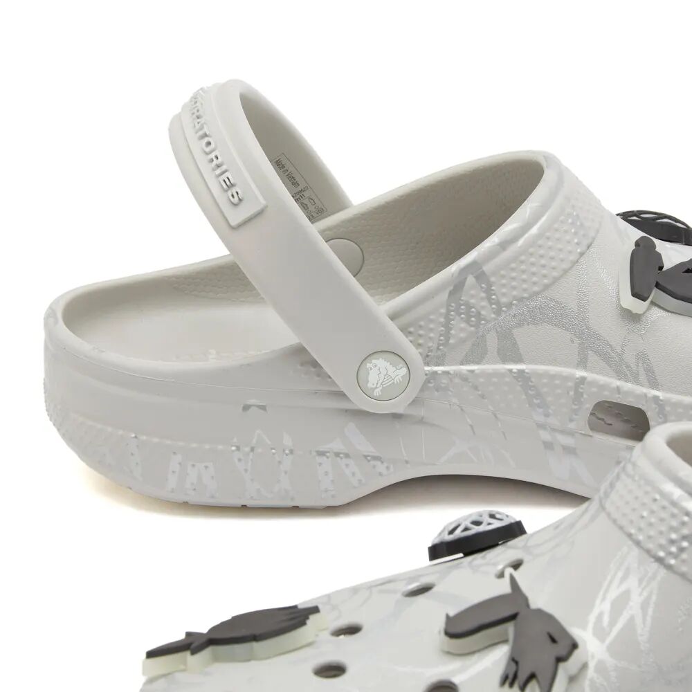 Crocs Классические сабо x Futura Laboratories, белый