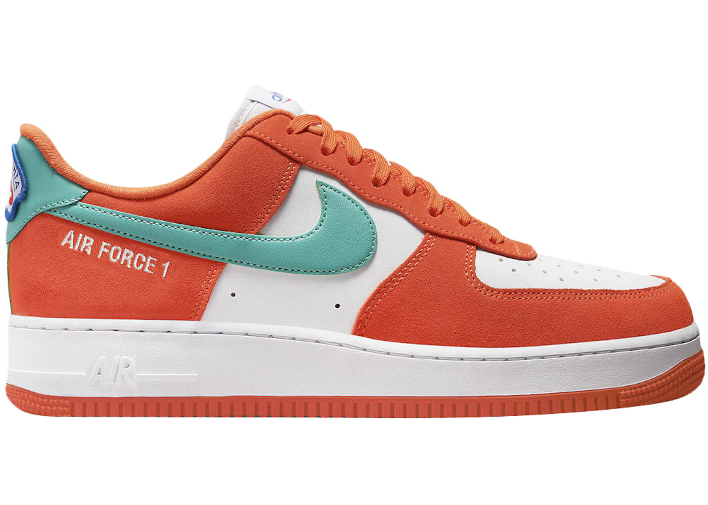 

Кроссовки Nike Air Force 1 Low 07 LV8, белый / оранжевый