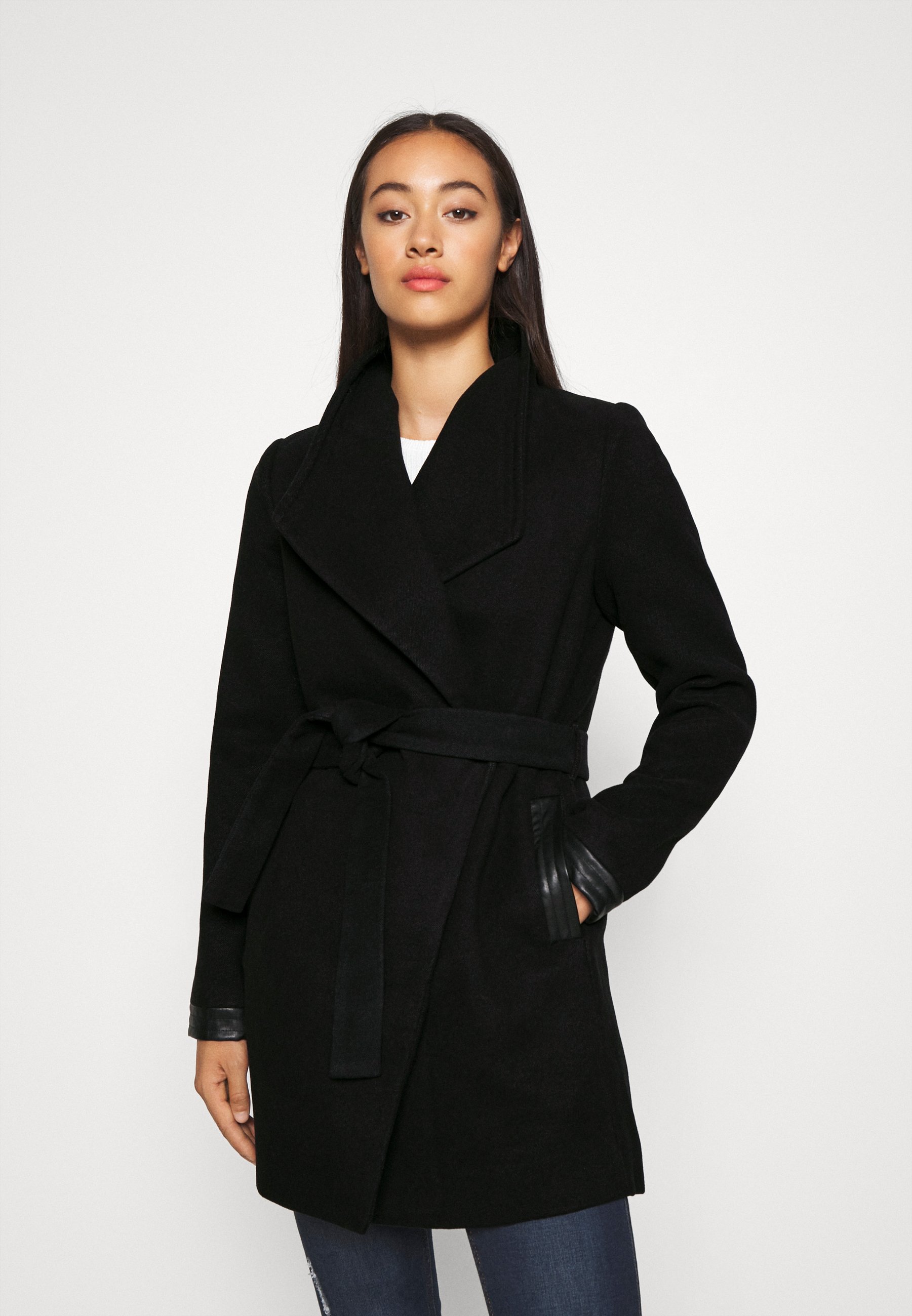 Пальто короткое Vero Moda, черный пальто короткое vero moda curve с узором коричневый