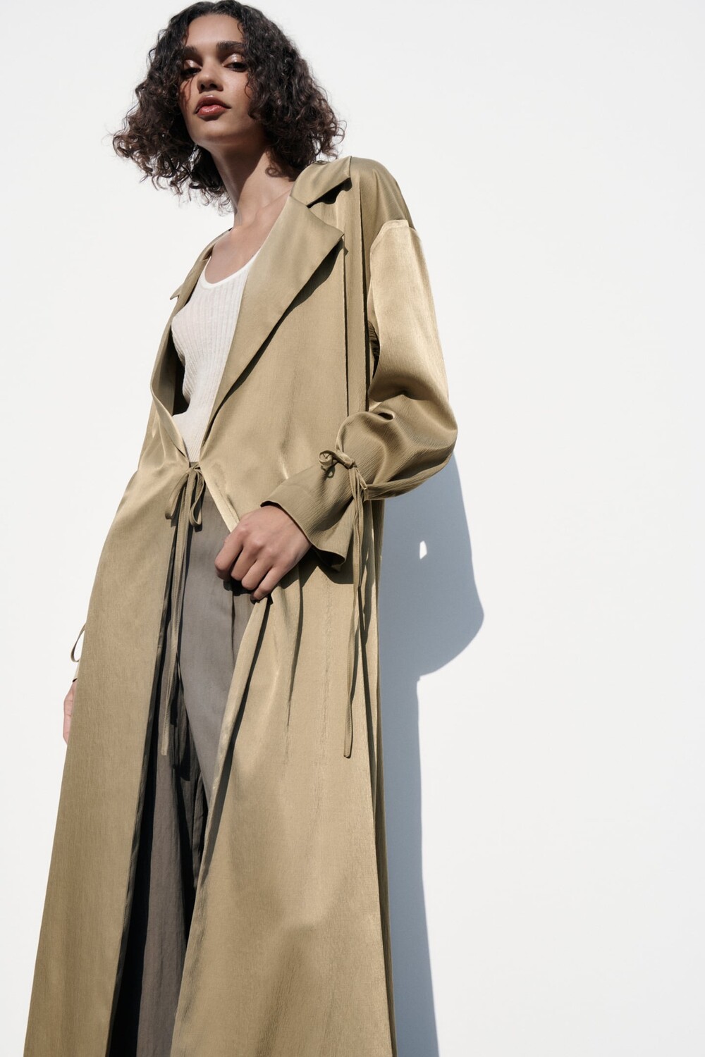 Тренч-пальто с эффектом складывания ZARA, хаки – купить с доставкой из ...