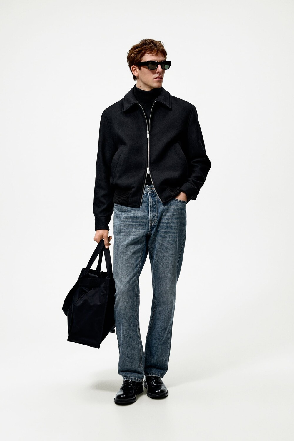 

Куртка-бомбер с молнией ZARA, черный