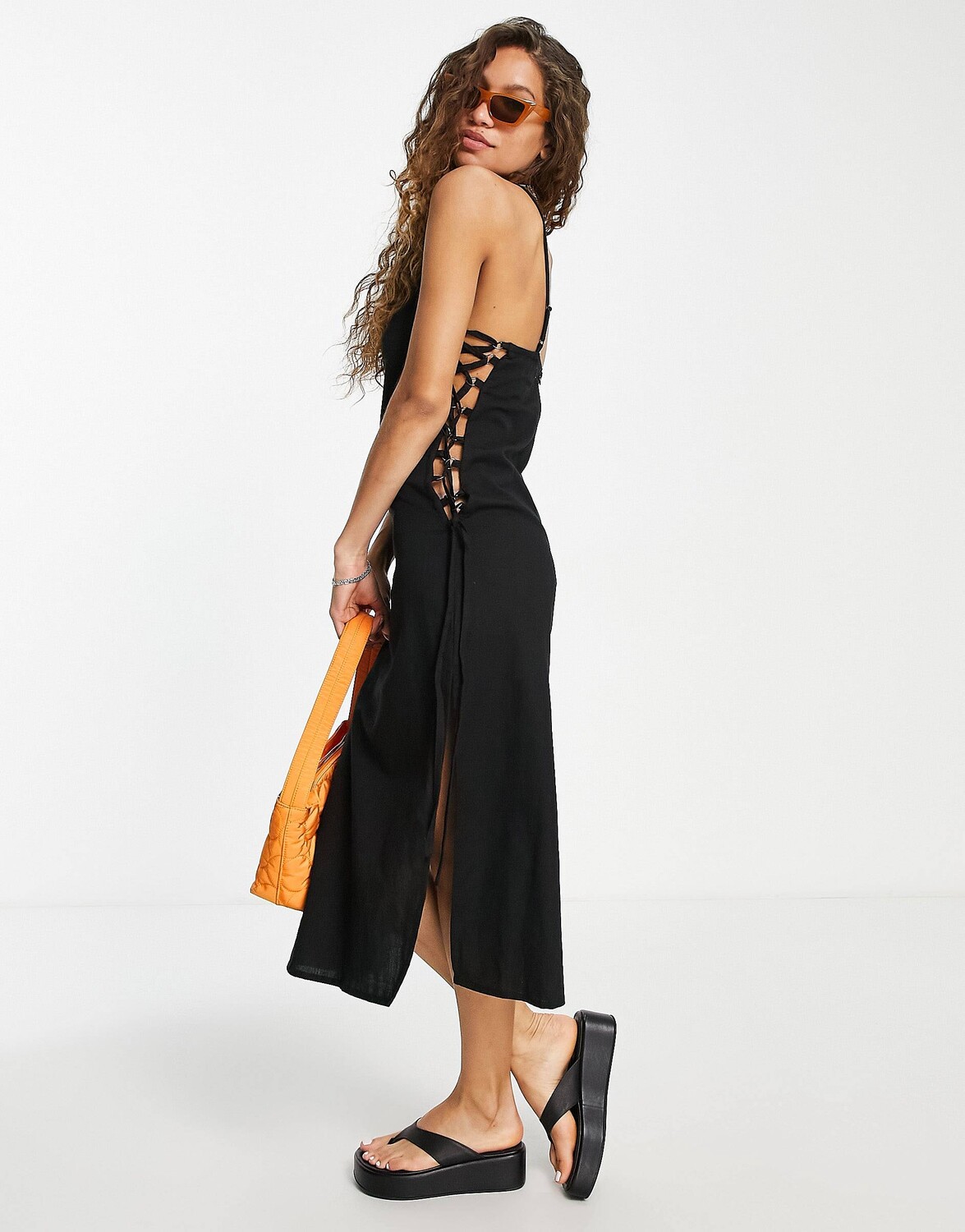 

Черный льняной комбинезон с разрезом и шнуровкой сбоку ASOS DESIGN