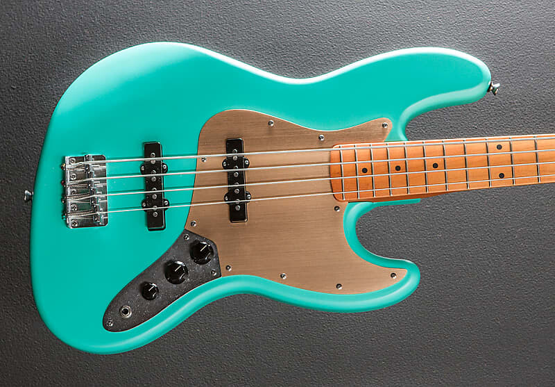 

40th Anniversary Jazz Bass Vintage Edition - Satin Seafoam Green Squier 40th Anniversary Jazz Bass Edition -