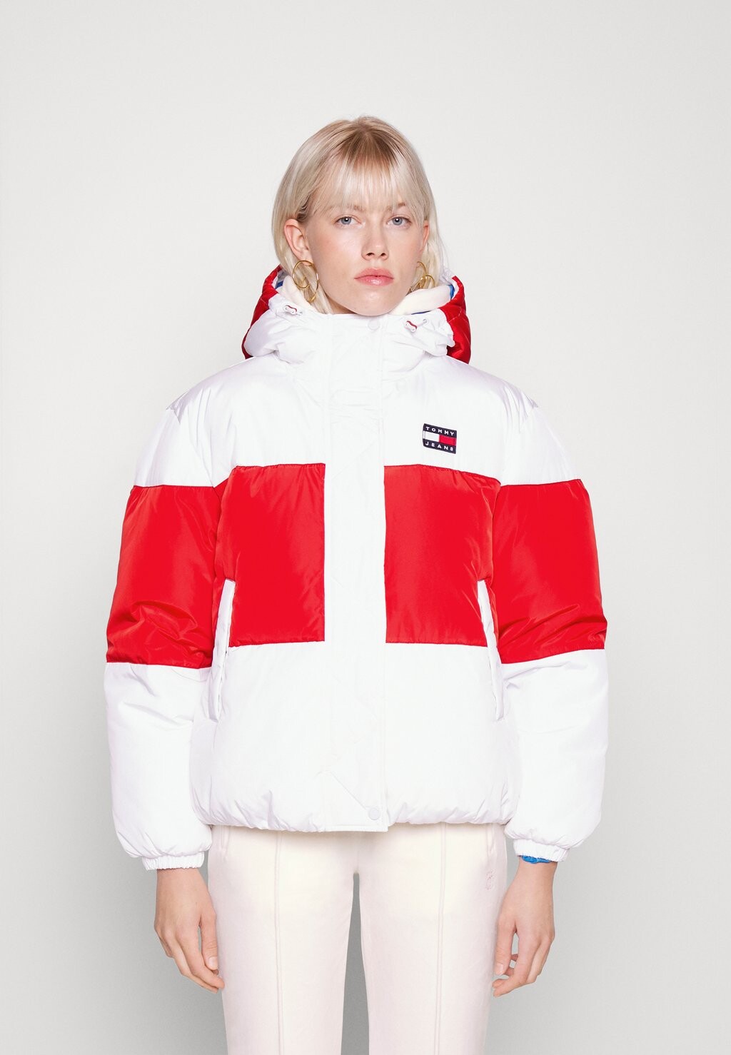

Зимняя куртка Tommy Jeans, Красный