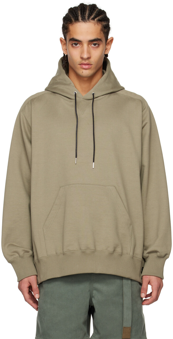 

Толстовка цвета хаки sacai