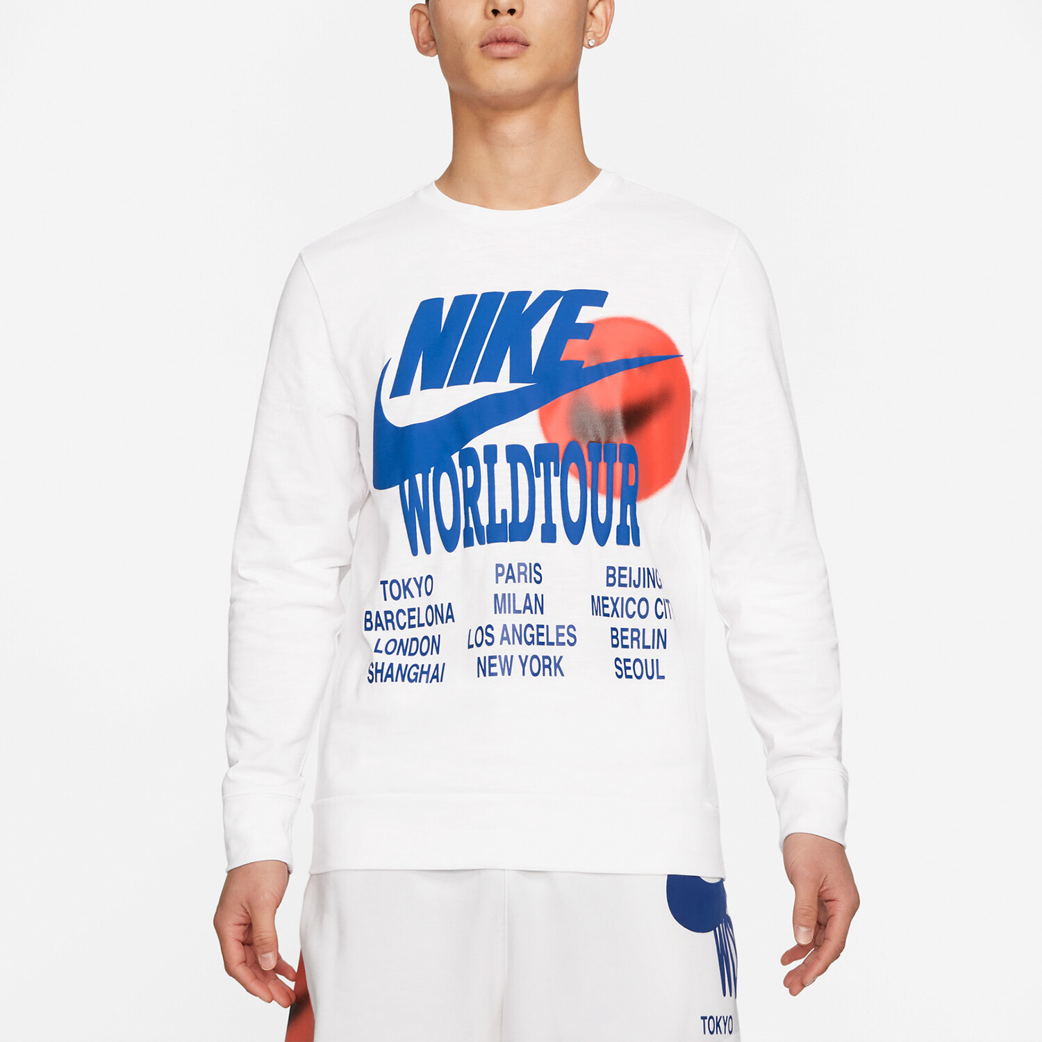 

Лонгслив Nike Sportswear World Tour, белый