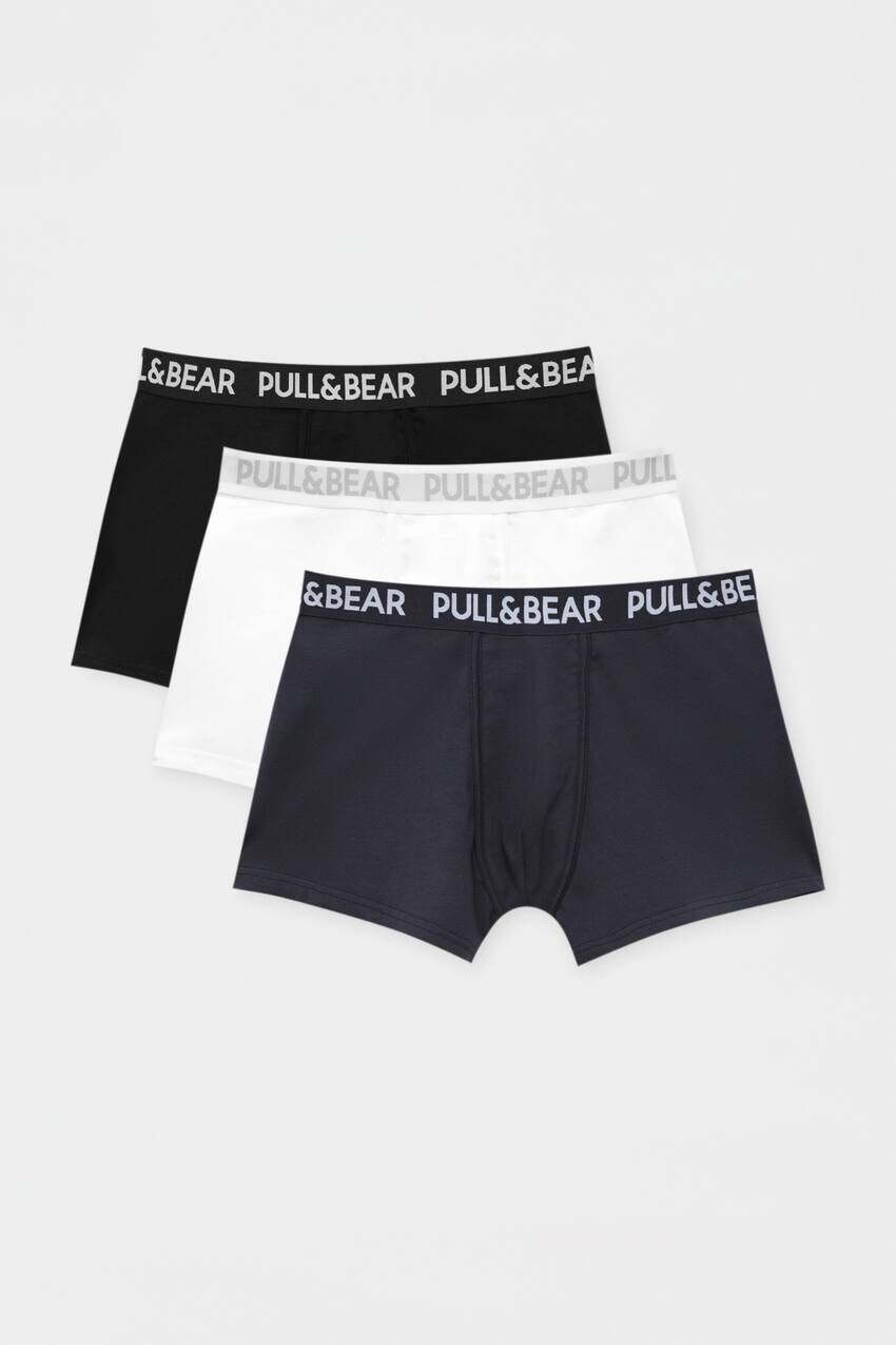 

Набор из 3 боксеров с контрастным логотипом. Pull&Bear
