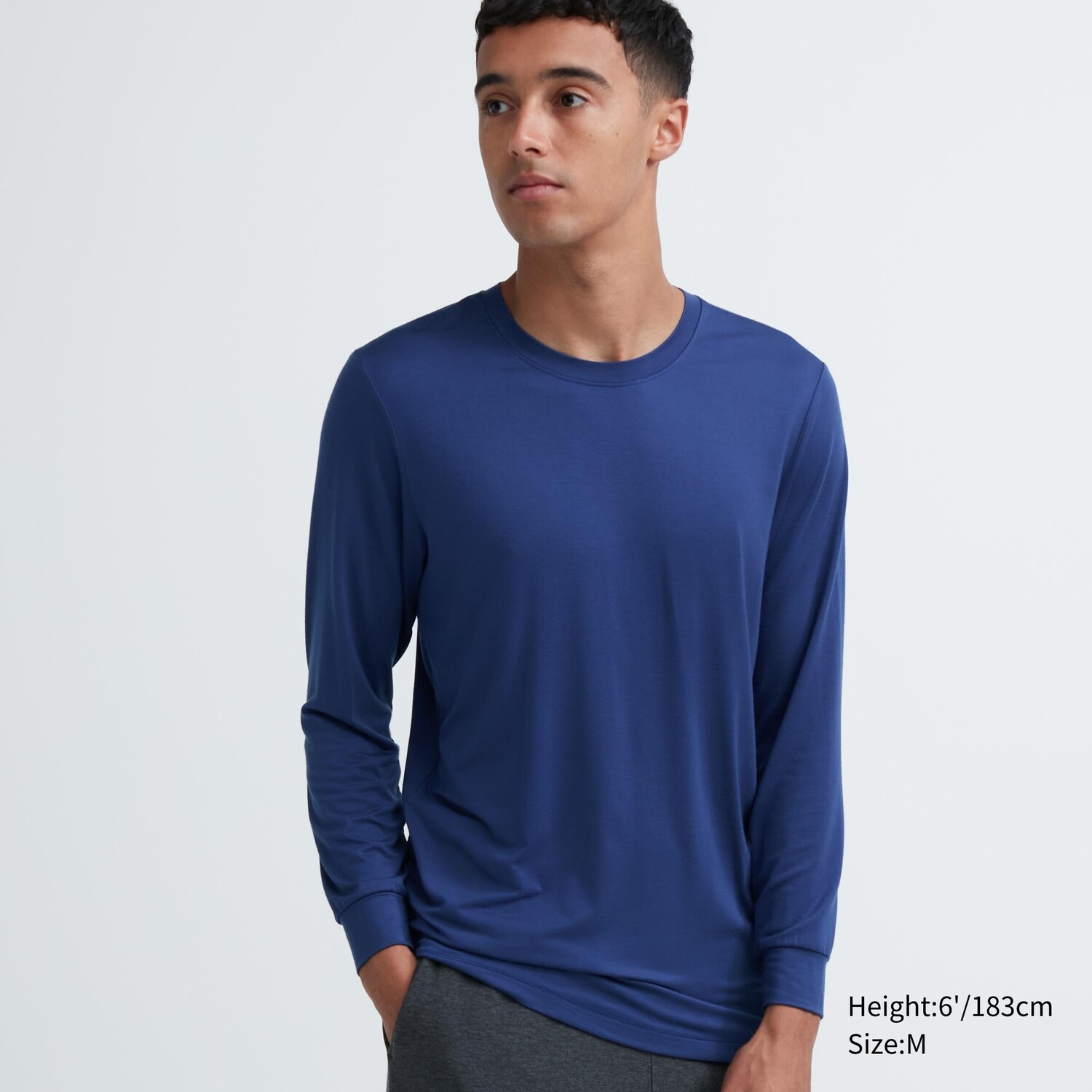 

Термотоп с длинными рукавами и круглым вырезом HEATTECH Uniqlo, синий