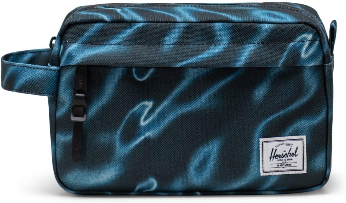 

Косметичка Chapter Travel Kit Herschel Supply Co., цвет Waves Floating Pond
