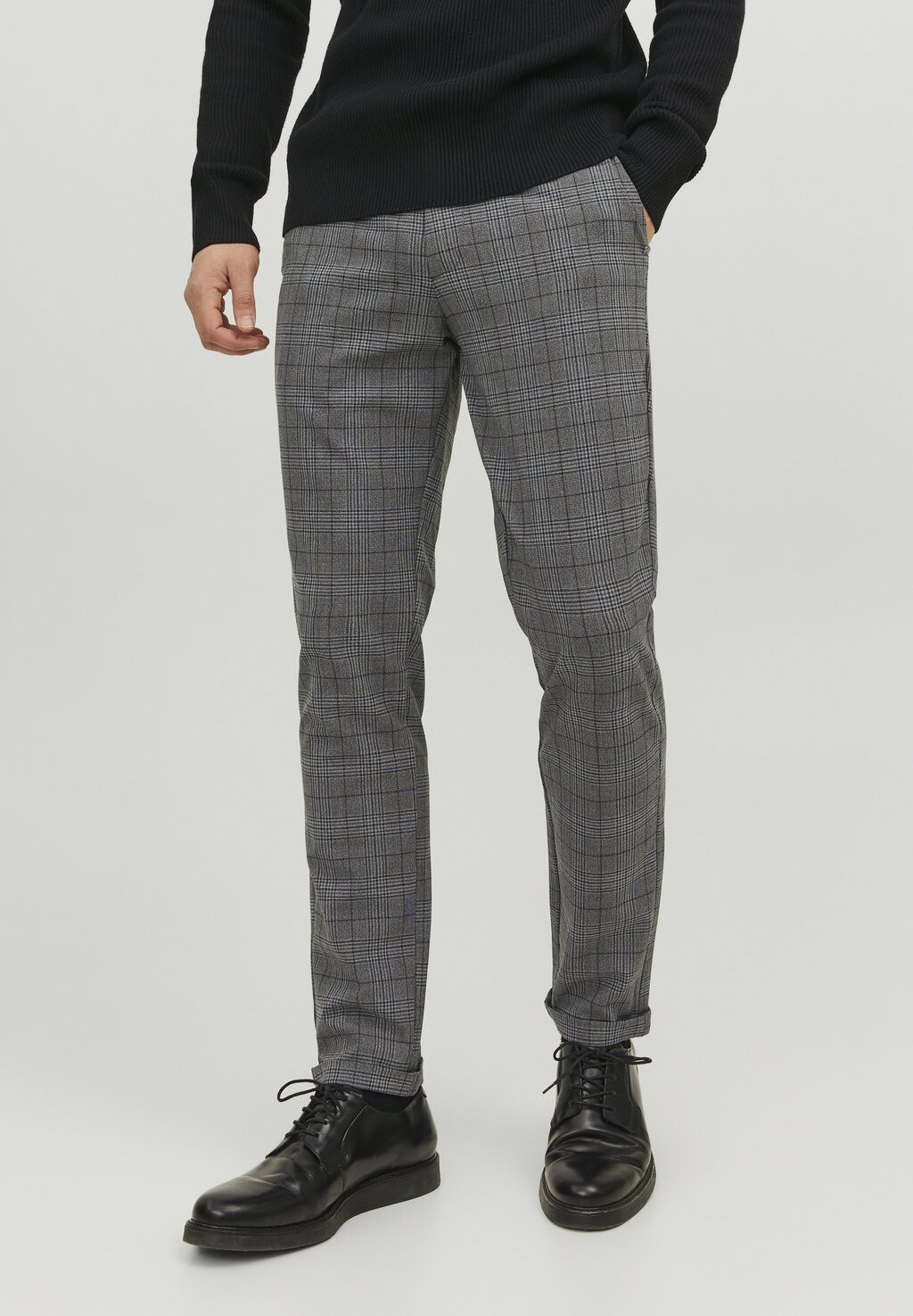 

Чино МАРКО КОННОР Jack & Jones, асфальт