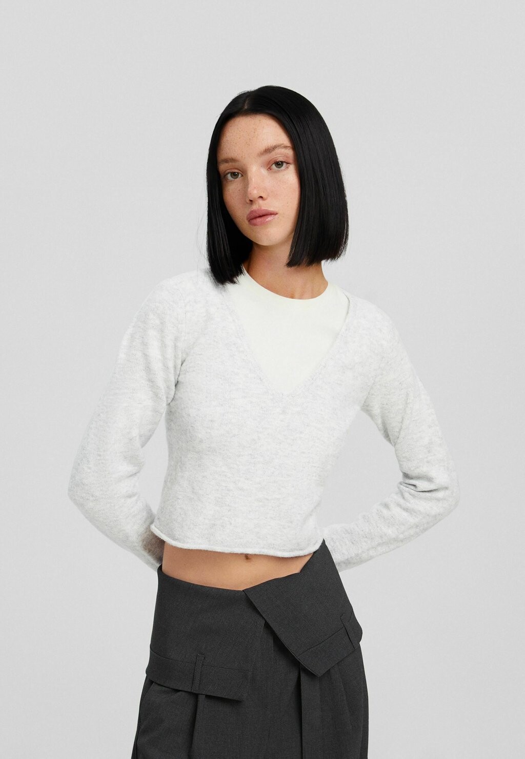 

Свитер V-Neck Sweater Bershka, цвет grey