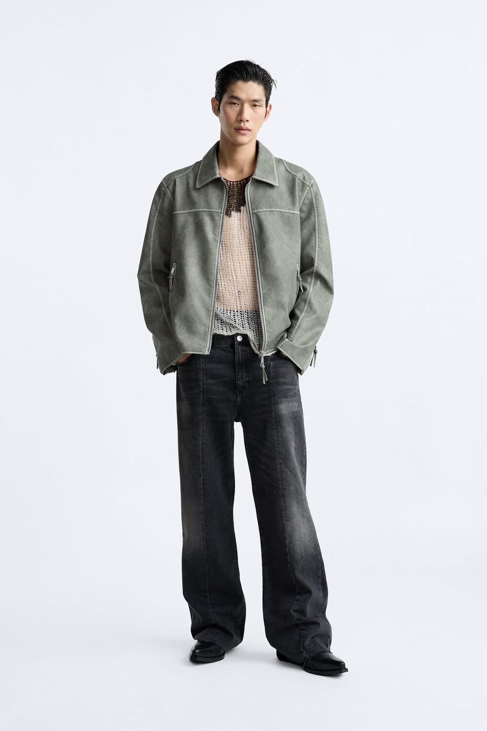 

Куртка из вытяженной кожи ZARA, серый