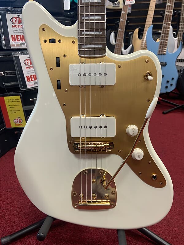 

Squier 40th Anniversary Gold Edition Jazzmaster 2022 - Present Olympic White