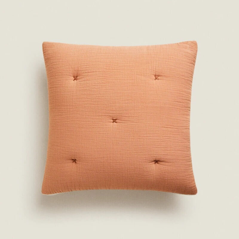 

Чехол для декоративной подушки Zara Home Chiffon and Cotton Jersey, красновато-коричневый
