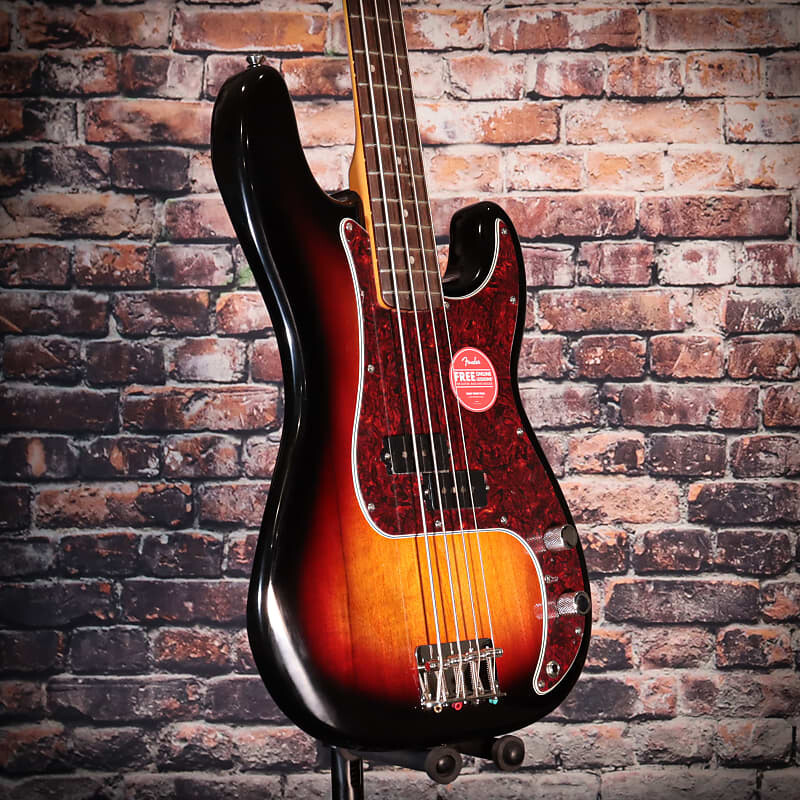 

Squier Classic Vibe '60s Precision Bass | 3-цветные солнечные лучи
