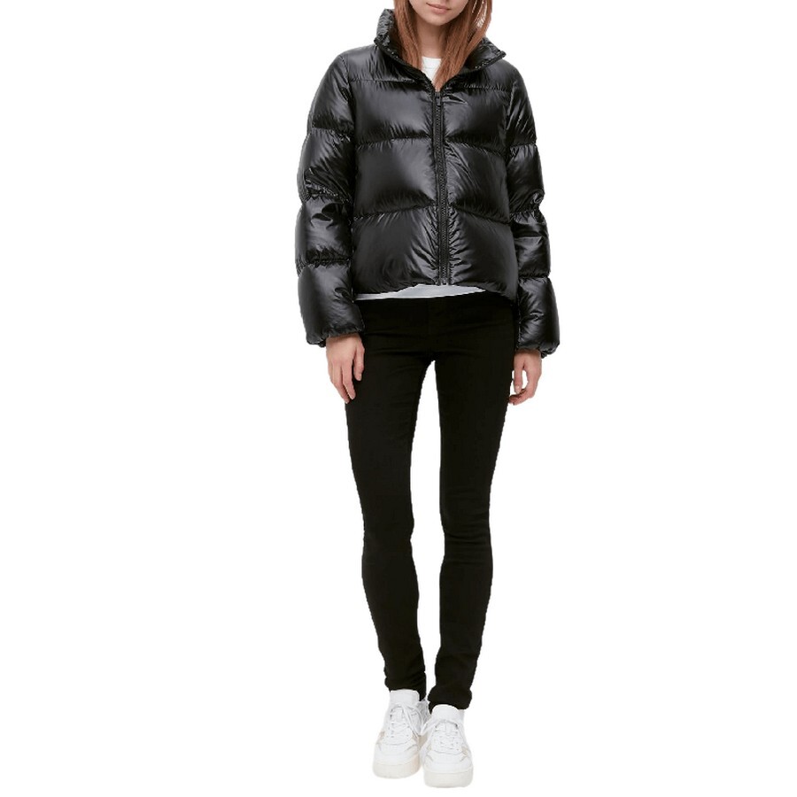 

Пуховик Uniqlo Ultra Light Down Shiny, черный (Размер S)