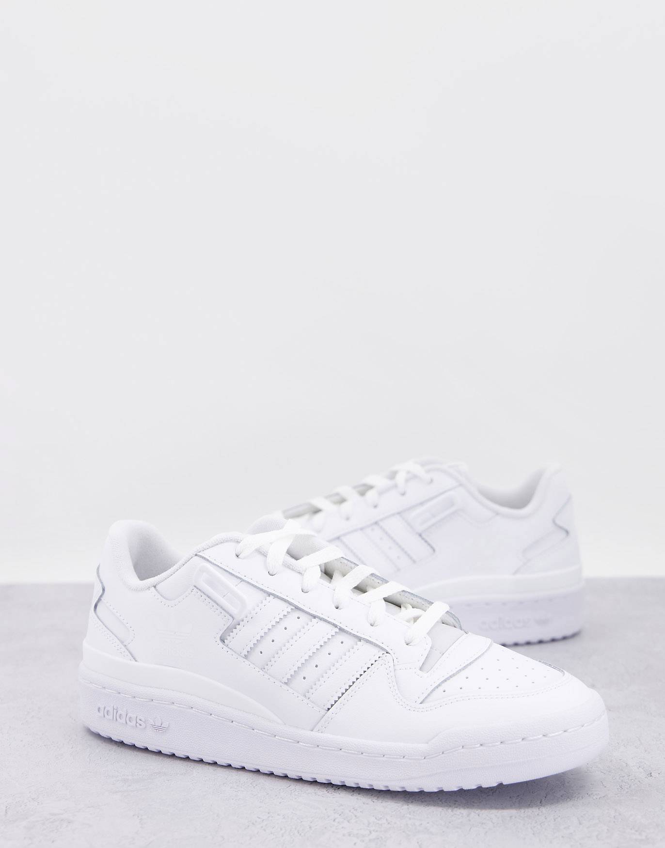 Кроссовки adidas Originals forum Low