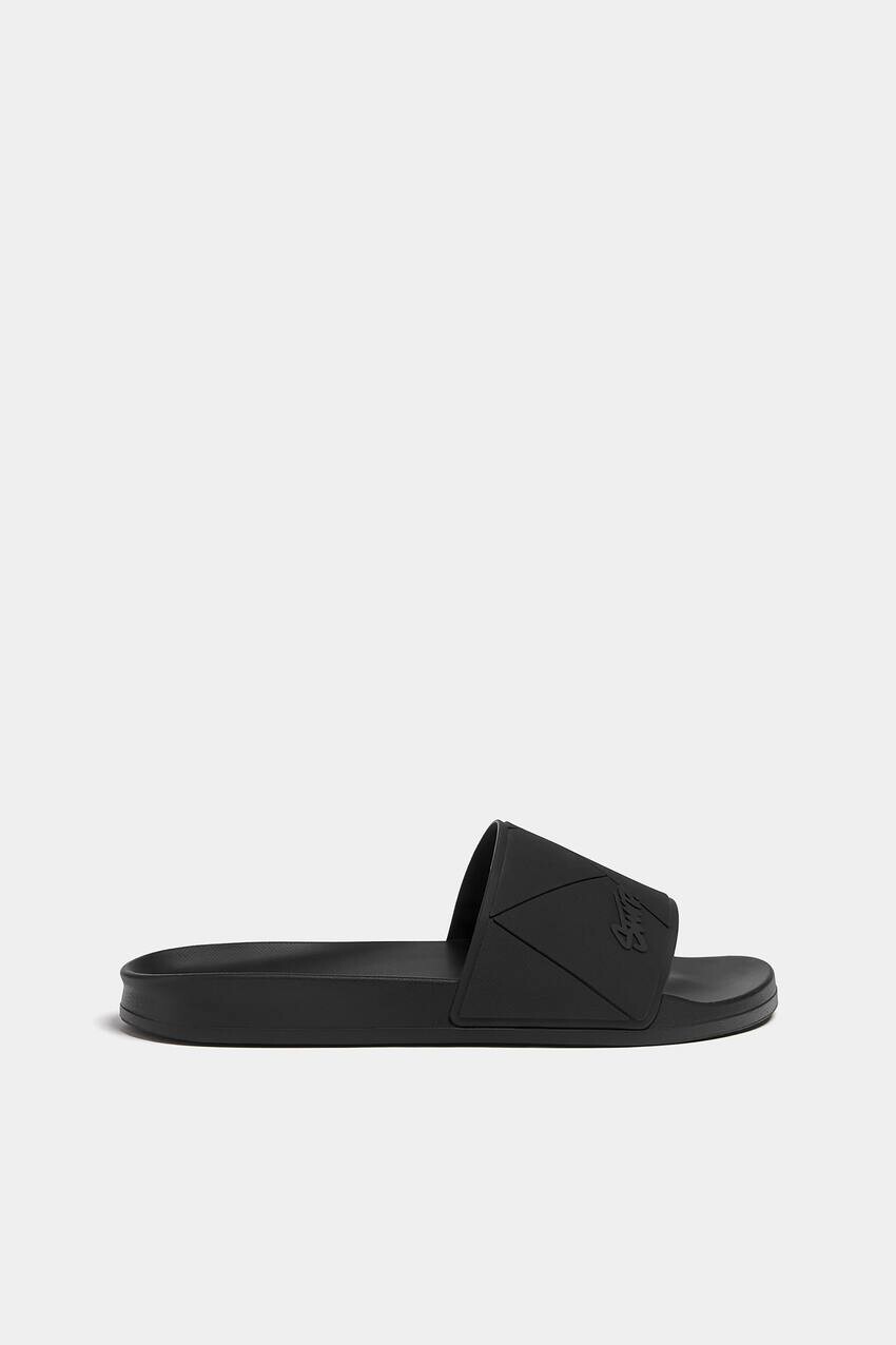 

Прорезиненные шлепанцы STWD Pull&Bear, черный