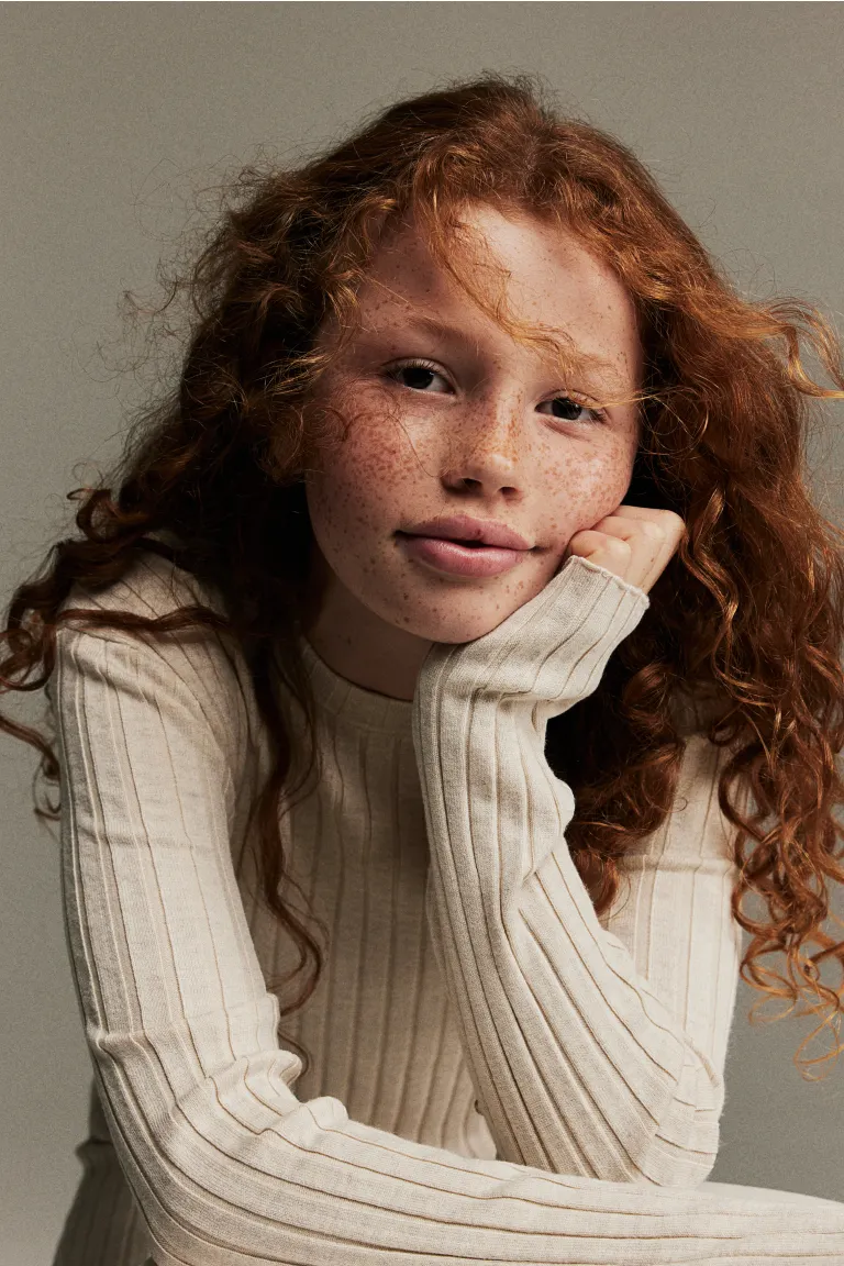 

Платье средней длины из эластичного трикотажа H&M, бежевый