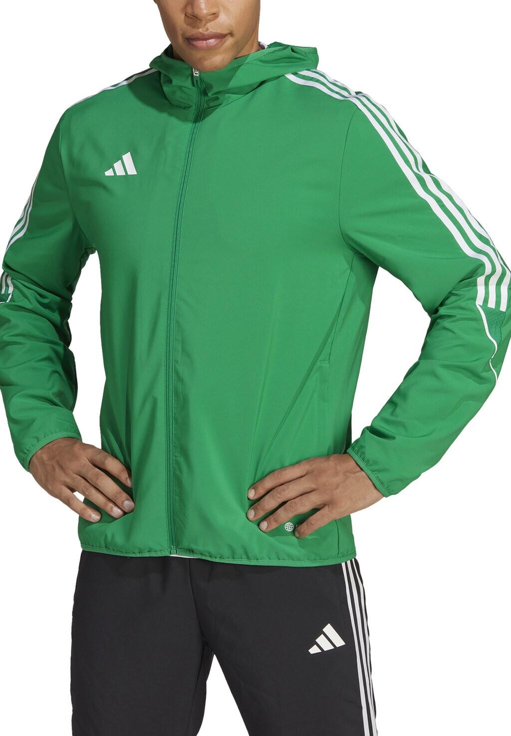 

Спортивная футболка Adidas