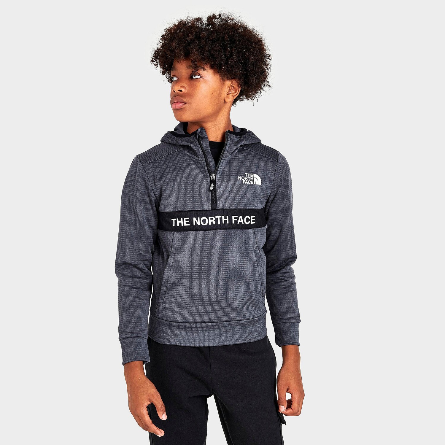 

Толстовка The North Face Ampere с молнией до половины для мальчиков, серый