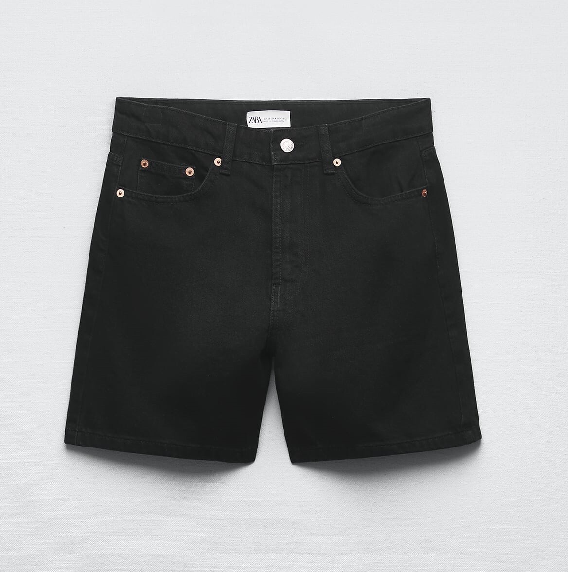 

Шорты Zara Trf Regular Fit Mid-rise Bermuda, черный