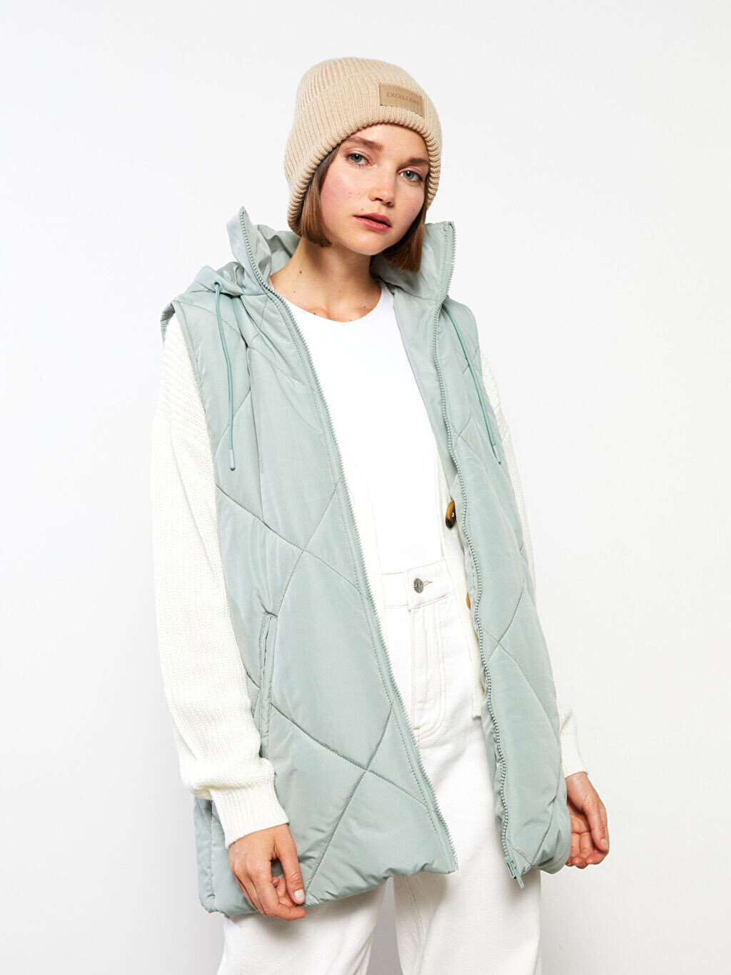 

Женский надувной жилет с капюшоном и стеганым узором LCW Casual, Серый