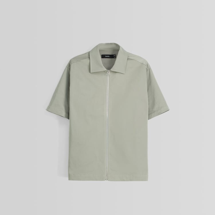 

Рубашка Bershka Short Sleeve Technical, серо-зеленый