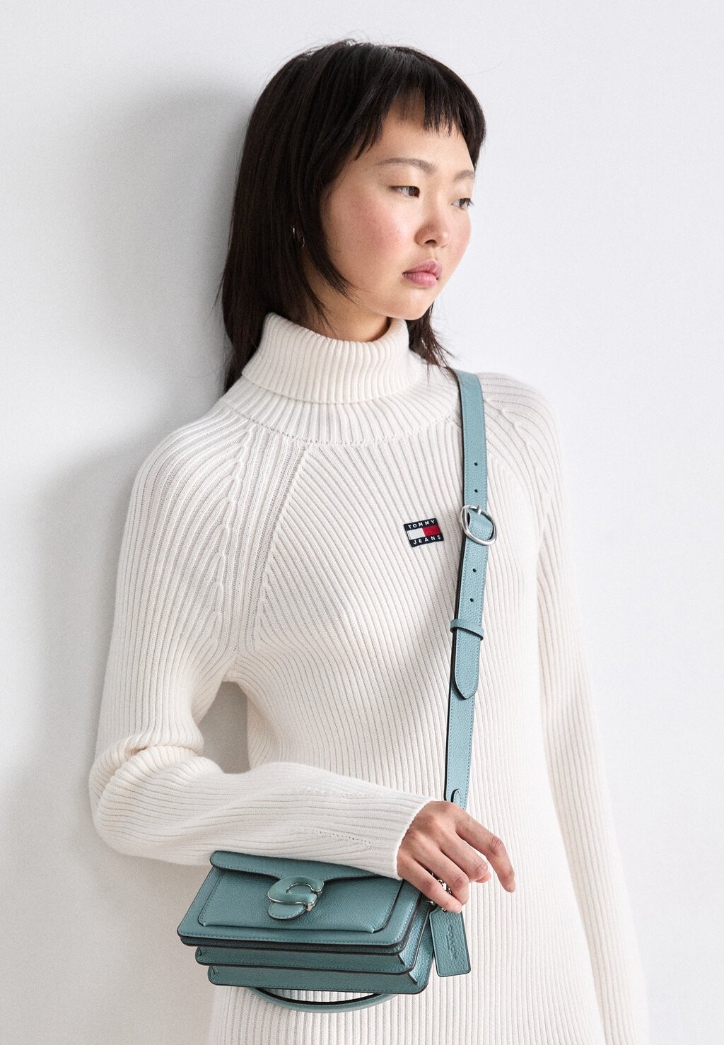 

Вязаное платье Tommy Hilfiger, белый